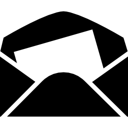 umschlag aus schwarzem papier mit einem weißen briefbogen im inneren icon