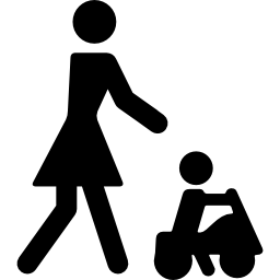 bambino che gioca su una macchinina con sua madre icona