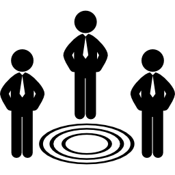 hombres de negocios alrededor del símbolo de círculos concéntricos de destino icono