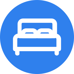 Двуспальная кровать с подушками-сердечками иконка