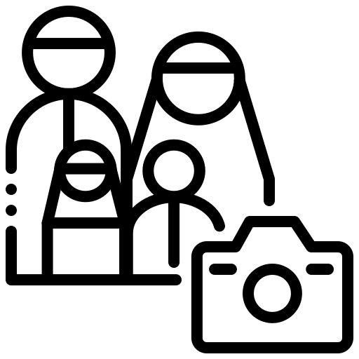 가족 사진 Generic black outline icon